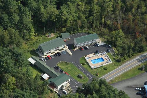 Lake George Hotel | Discover Studio Motel of Lake George: Family-Friendly Retreat