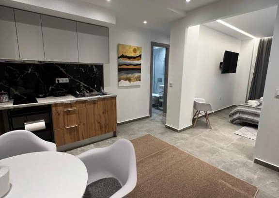 Attiki Apartment | Stylish Studio MV in Central Athens - Family Friendly Stay