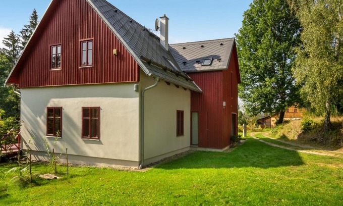 Hrensko Apartment | Pet-Friendly Studio Na mechu-1 by Interhome - Rated 9/10