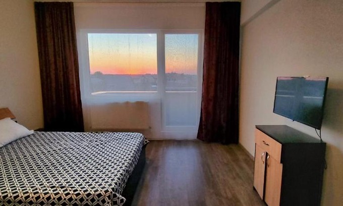 Navodari Apartment | Family-Friendly Studio Navodari with High Guest Ratings