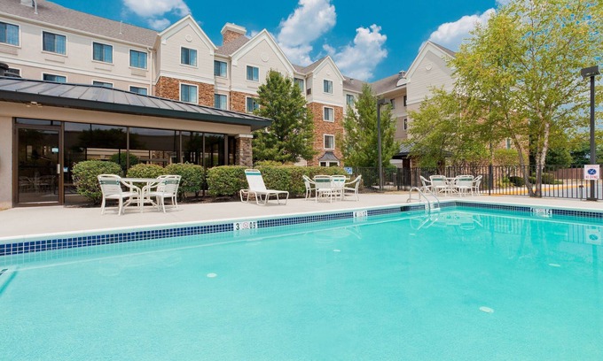 Allentown Apartment | Convenient Studio Near ABE with 24h Airport Shuttle