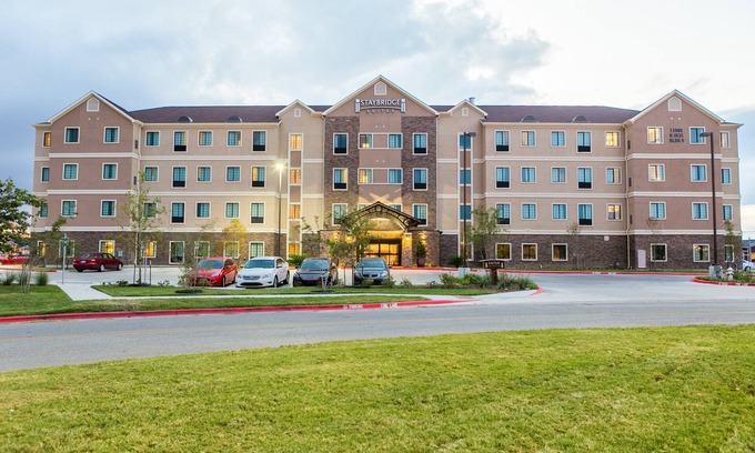 McNeil Apartment | Comfortable Studio Near University of Texas with Free Breakfast