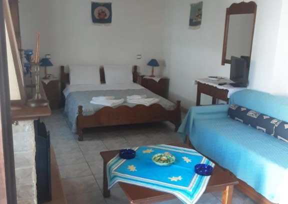 Zagora Apartment | Cozy Studio Steps from the Main Square - Family Friendly