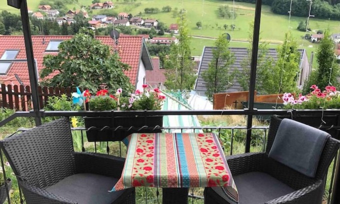Busterbach Apartment | Cozy Studio Nichoir with Balcony and Garden Retreat