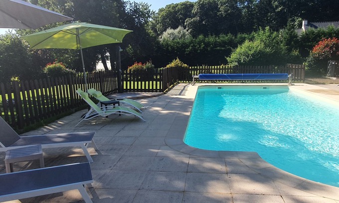 Bonnemain Apartment | Cozy Studio "nid Cosy" with Heated Pool and Ocean View