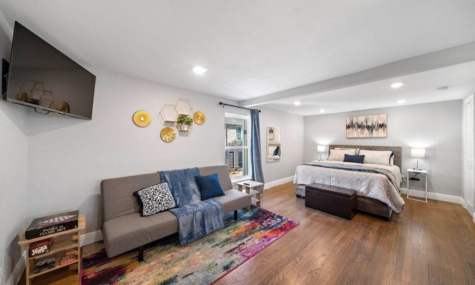 MacGregor Apartment | Cozy Studio Near Med Center with WiFi & BBQ Retreat