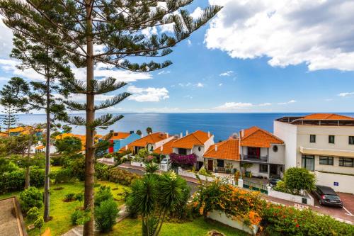 Canico Apartment | Pet-Friendly Studio Oceano with High Guest Ratings