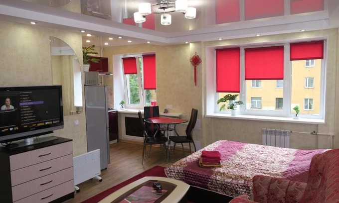 Murmansk Apartment | Modern Studio on Kominterna 18 in the City Center