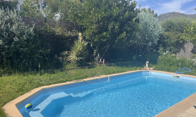 Le Lavandou Apartment | Ideal Studio Villa with Pool and Oceanfront Access