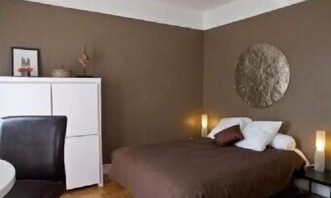 Vincennes Apartment | Stylish Studio Paris Vincennes: Perfectly Located Retreat