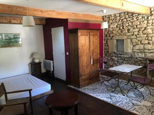 Saint-Mathieu-de-Treviers Apartment | Top-Rated Studio Pic St Loup with Pool & Family Amenities