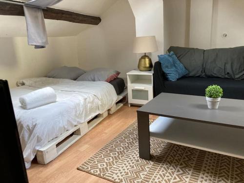 Parc-de-Montsouris Apartment | Cozy Studio Near Place d’Italie & Denfert-Rochereau