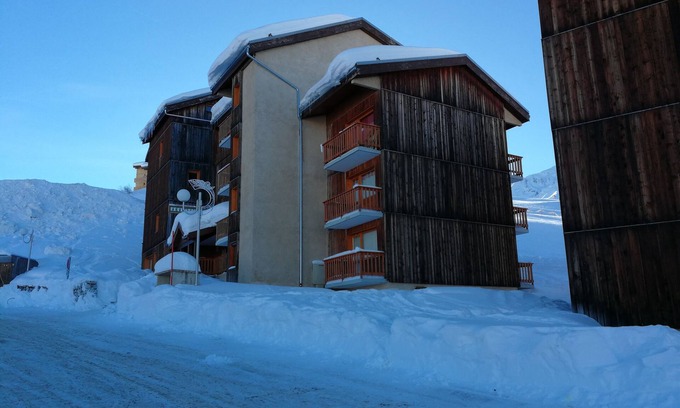 Plagne Centre Apartment | Stylish Studio in Plagne Village: Guest Rated 9.4/10