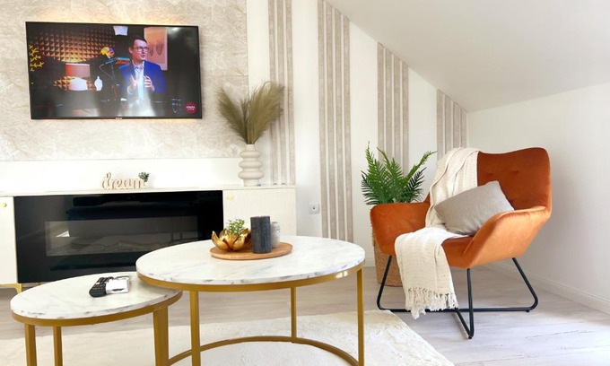 Bistrita Apartment | Inviting STUDIO POIENII - Cozy Retreat 5 Min from City Center