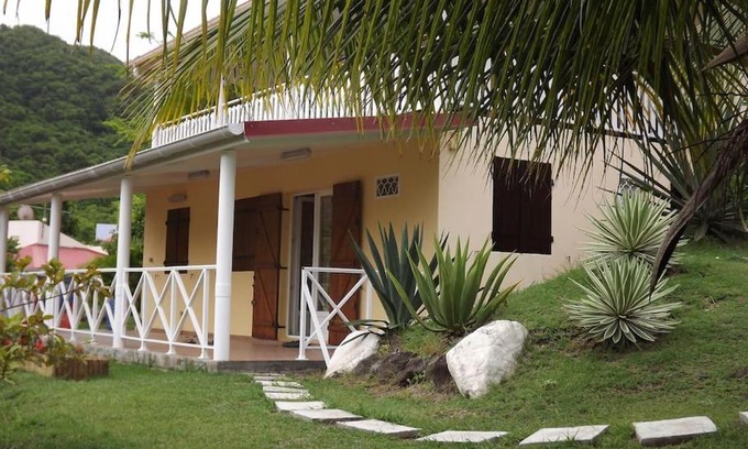 Les Anses-d'Arlets Apartment | Cozy Studio Near the Sea with AC in Les Anses d'Arlet