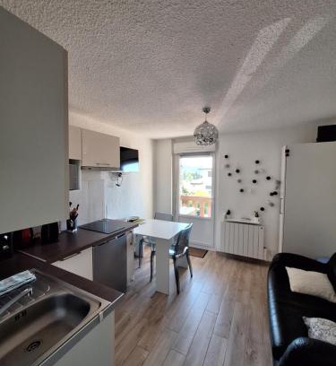 Les Rousses Apartment | Cozy Studio at Résidence Les Crêtets - Family-Friendly Stay