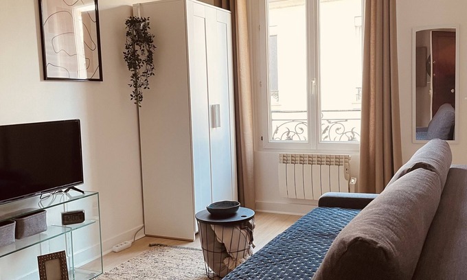 Charenton-le-Pont Apartment | Studio Rénové, Fonctionnel, Proche Métro Paris, Idéal Solo/duo, Vistes ou Work