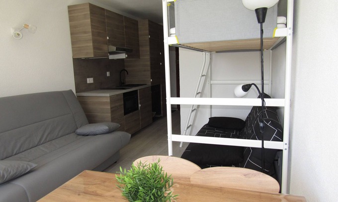 Villard-de-Lans Apartment | Modern Studio Retreat with Balcony - Guest Rated 8.8/10