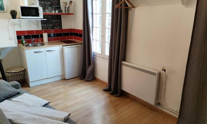 Parc-de-Montsouris Apartment | Cozy Studio Rue de la Santé with Family-Friendly Amenities