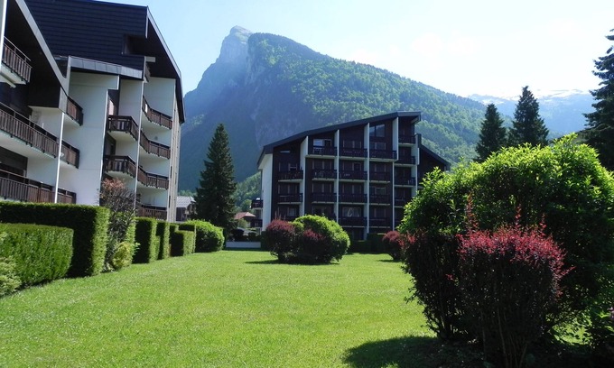 Samoens Apartment | Relaxing Studio Samoëns Les Espaces with Lake Views