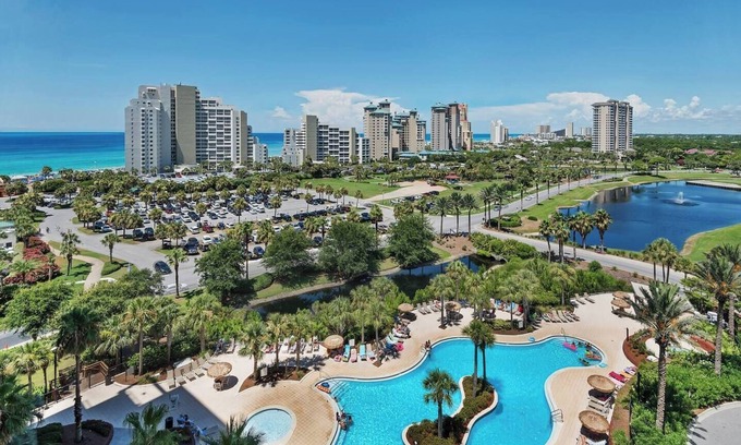 Four Mile Village Condo | SanDestin Studio: Steps from Beach with Pool & Ocean View