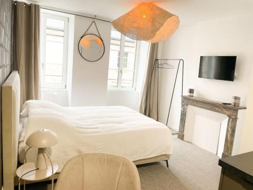 Alencon Apartment | Discover Studio Sarrazine - Affordable Comfort Awaits