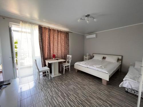 Primorsko Apartment | Exceptional Studio SeaDream: Pet-Friendly & Oceanfront Oasis