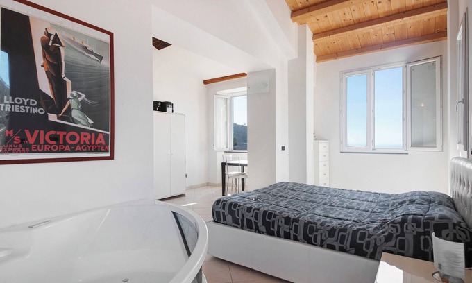 Bonassola Apartment | Inviting Studio "Serra Monolocale" with Ocean View & Terrace