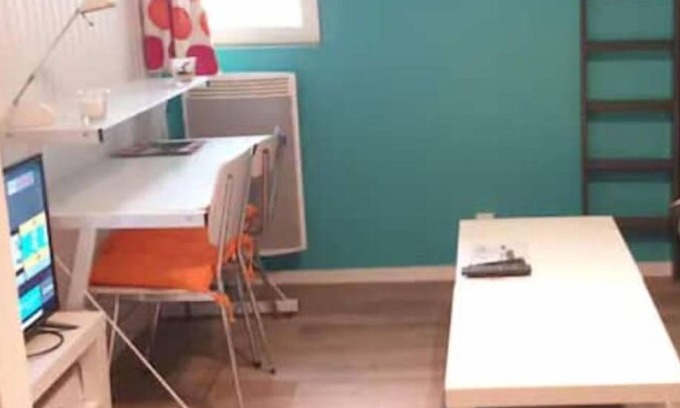 Poitiers Apartment | Cozy Studio Simplicien in the Heart of Poitiers