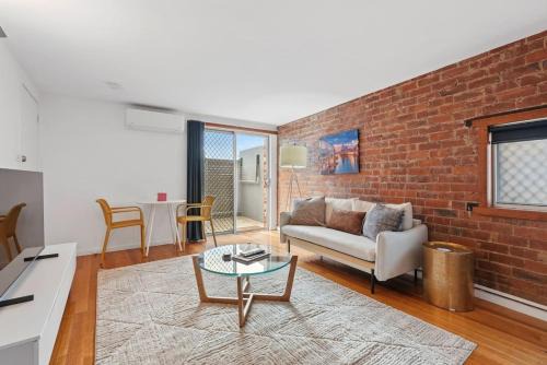 West Hobart Apartment | Studio Stay, Walk to City and Food