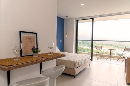 Cali Apartment | Studio Sur de Cali pool and parking