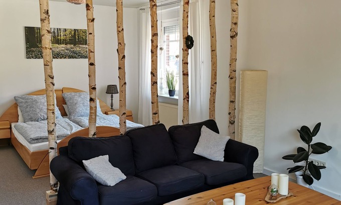 Esens Apartment | Elevate Your Stay at Studio "ton Barkenboom" with Ocean Views