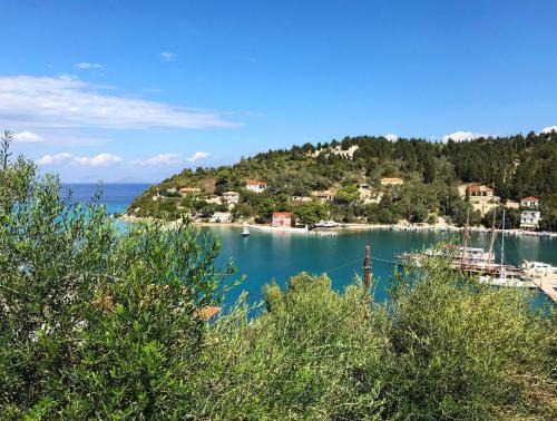 Lakka Apartment | Pet-Friendly Studio Upper Lina with Oceanfront Views