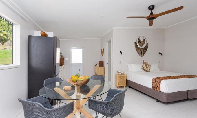 Arorangi House | Discover Studio Varia: 4-Star Gem with Guest Rating of 9.6