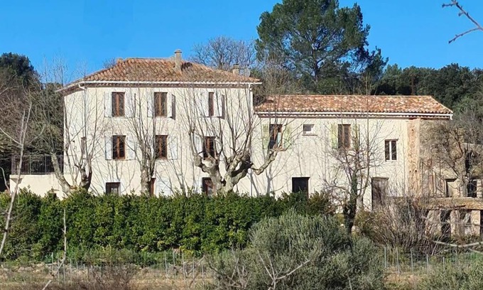 Carnoules Apartment | Charming Studio Vintage with Oceanfront Views and Pool