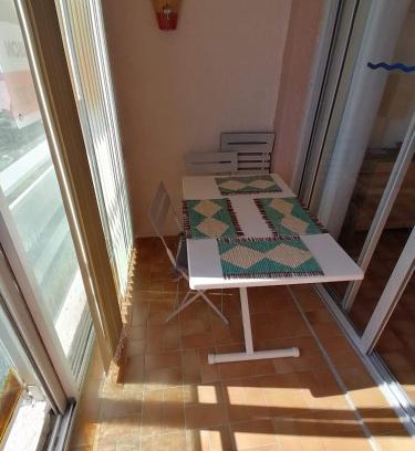 Le Grand Large Apartment | Ocean View Studio on the Top Floor with Great Reviews