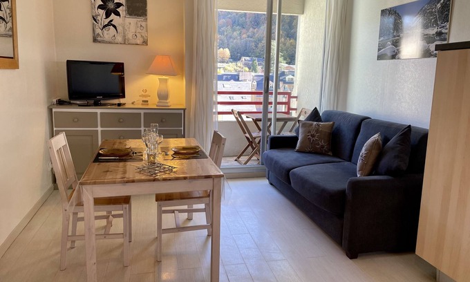 Cauterets Apartment | Budget-Friendly Studio with WiFi Near Shopping Options