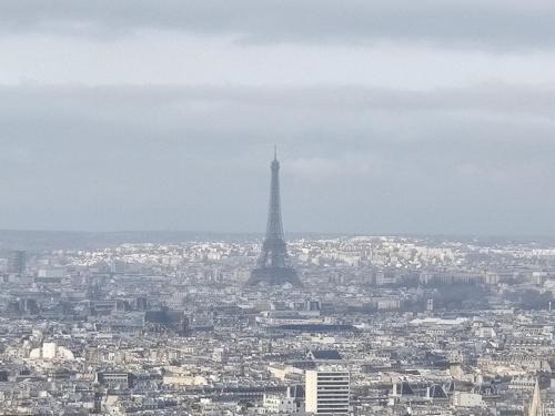 Saint-Fargeau Apartment | Family-Friendly Stay at Le Spot for Memorable Getaways