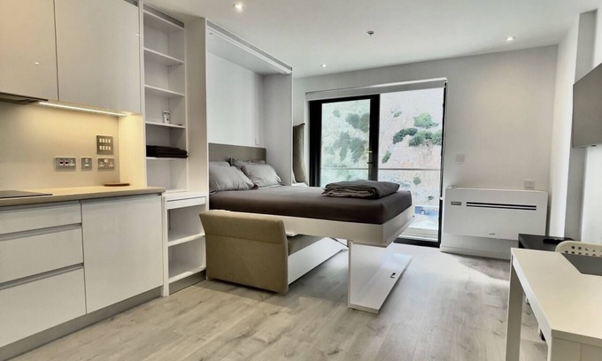 Gibraltar Apartment | Cozy Studio with Balcony Near Beach and City Centre