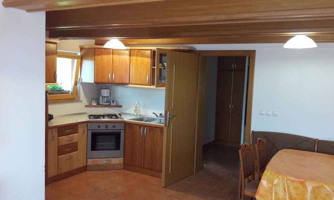 Gorenja Vas pri Smarjeti Apartment | Comfortable Studio with Air Conditioning & Spa Amenities