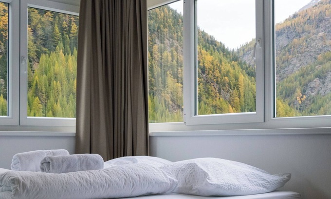 Zwieselstein Apartment | Ideal Studio with Balcony and Kitchen for Family Getaways