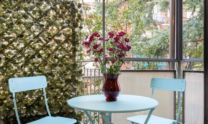 Santo Stefano Apartment | Cozy Studio with Balcony Near Giardini Margherita