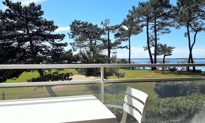 Le Moulleau Apartment | Stunning Studio with Bay of Arcachon Views & Great Amenities