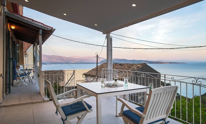 Agni Apartment | Oceanfront Studio with Breathtaking Sea Views & Kitchen