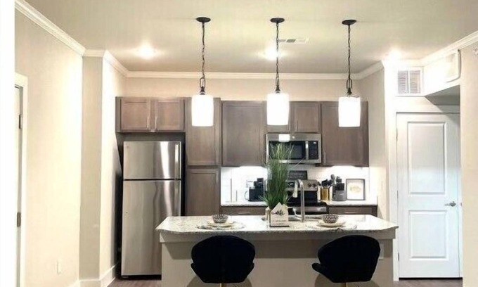 Huntsville Apartment | Inviting Studio with Den Near MidCity & Space Center