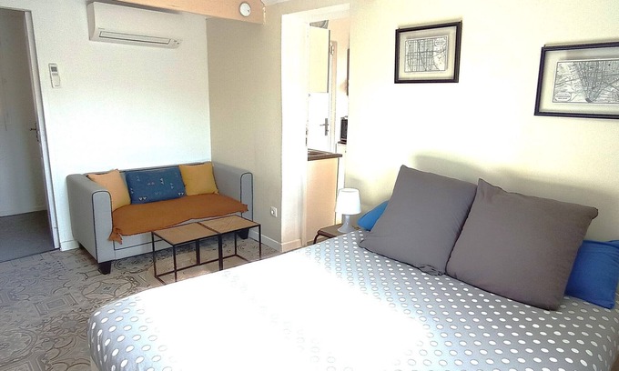Mimet House | Cozy Studio with Kitchen and Pool Access – Guest Rated 10/10