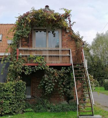 Maldegem Apartment | Inviting Studio with Panoramic Views for Family Getaways