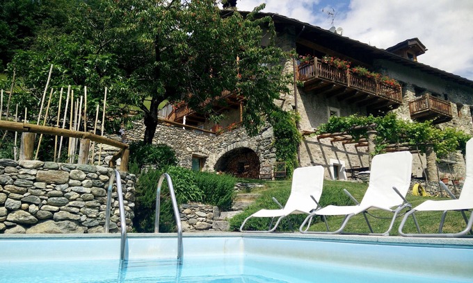 Valle d'Aosta Apartment | Panoramic View Studio with Pool and Pet-Friendly Amenities