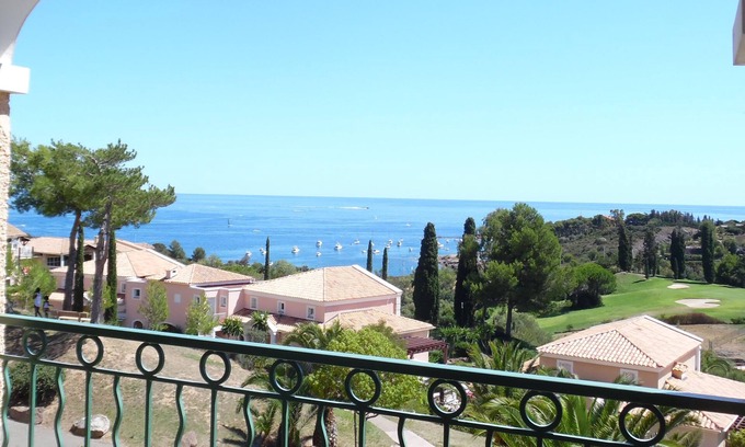 Cap Esterel Apartment | Sea View Studio for 4 with Pool and Spa Amenities