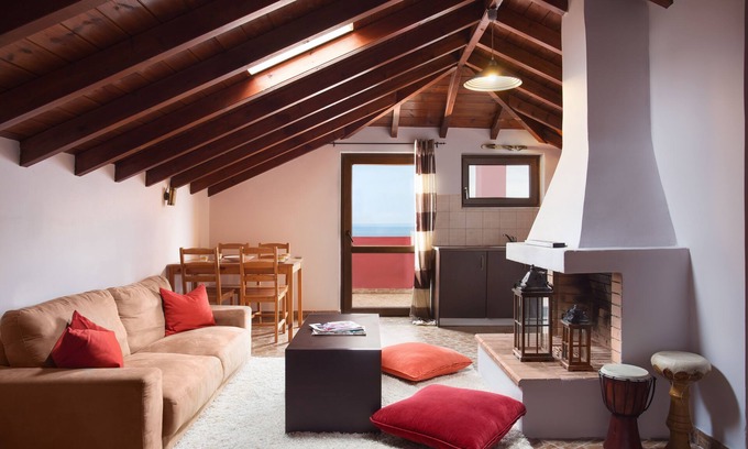 Monemvasia House | Oceanfront Studio with Breathtaking Sea View and Spa